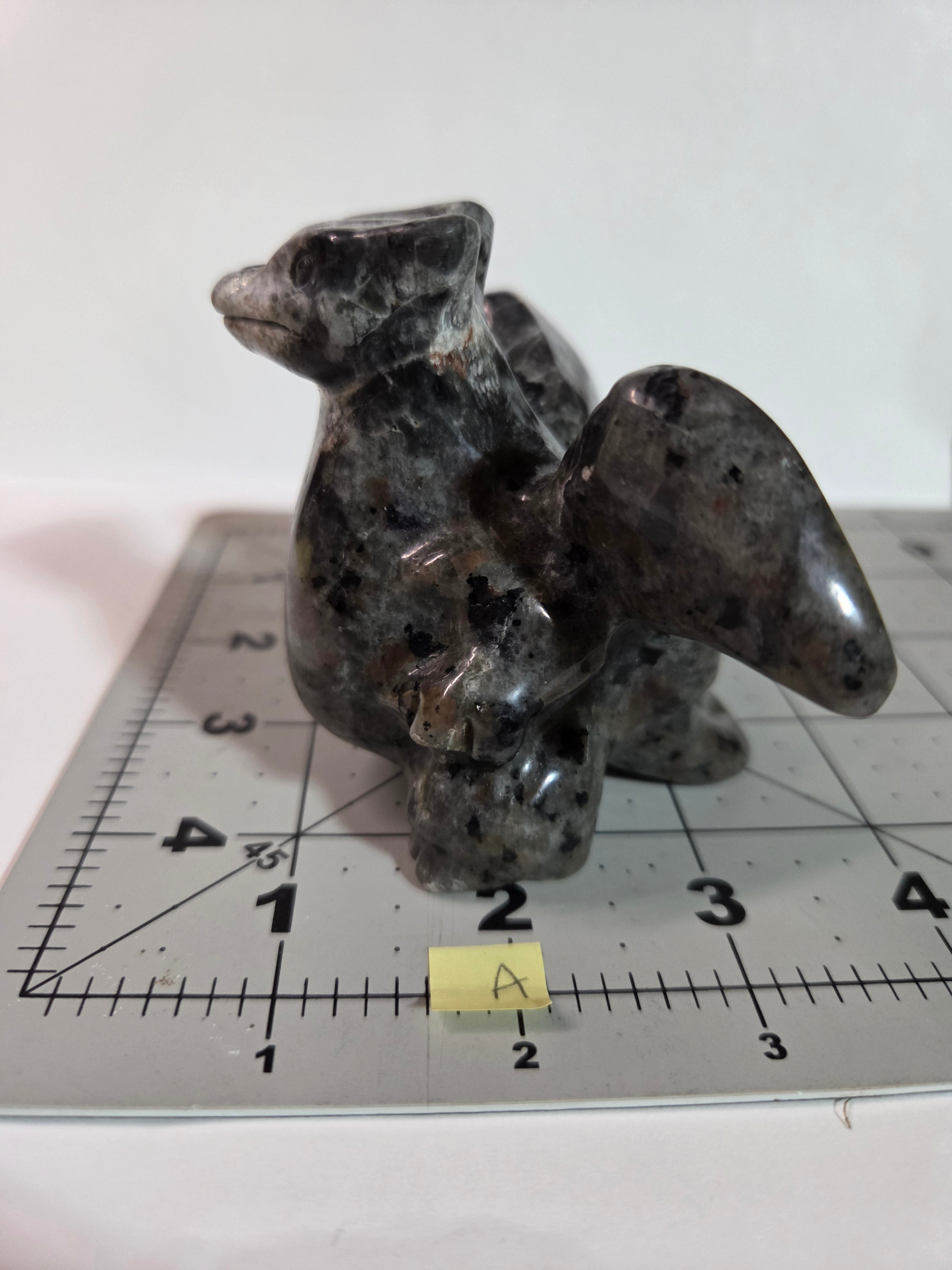 Yooperlite Pokémon Charizard Carving - Specimen A