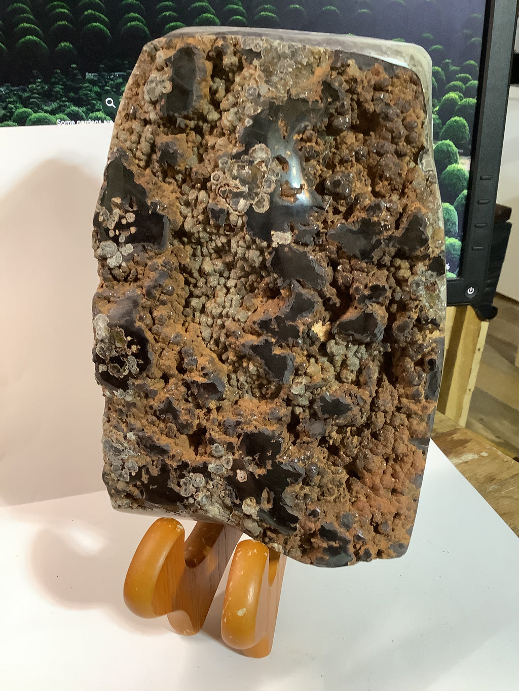 Missouri Hand-Polished Lacy Agate with Bronze Chalcedony, Hematite & Barite - Specimen #9