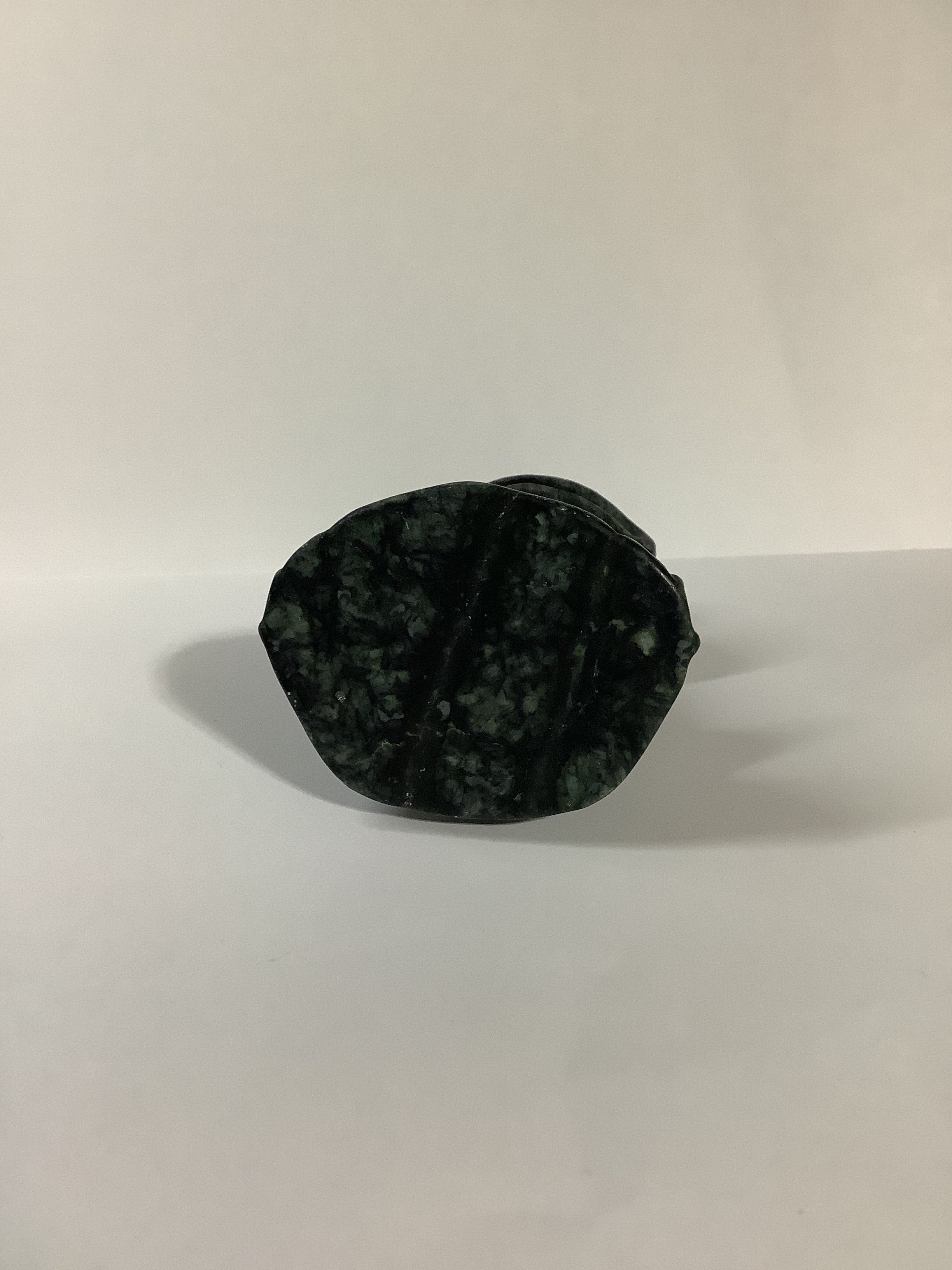 Green Jade Frog Carving