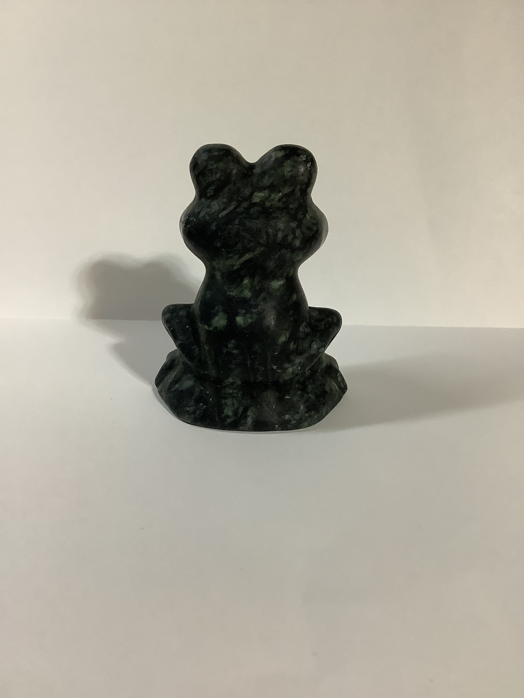 Green Jade Frog Carving