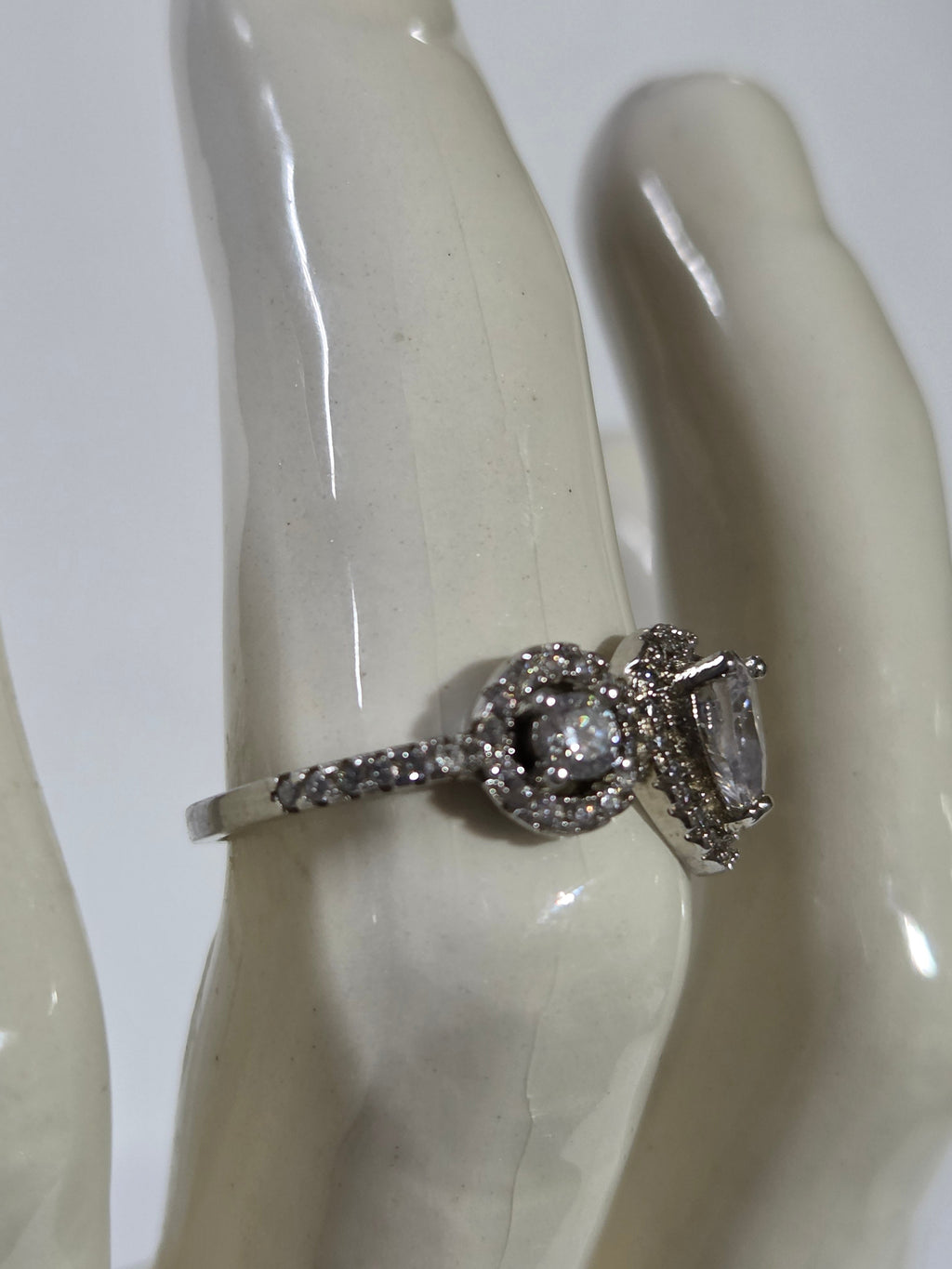 Clear Crystal Three-Stone Heart Halo Ring – Specimen 6 | Size 7 | Silver-Tone Costume Jewelry