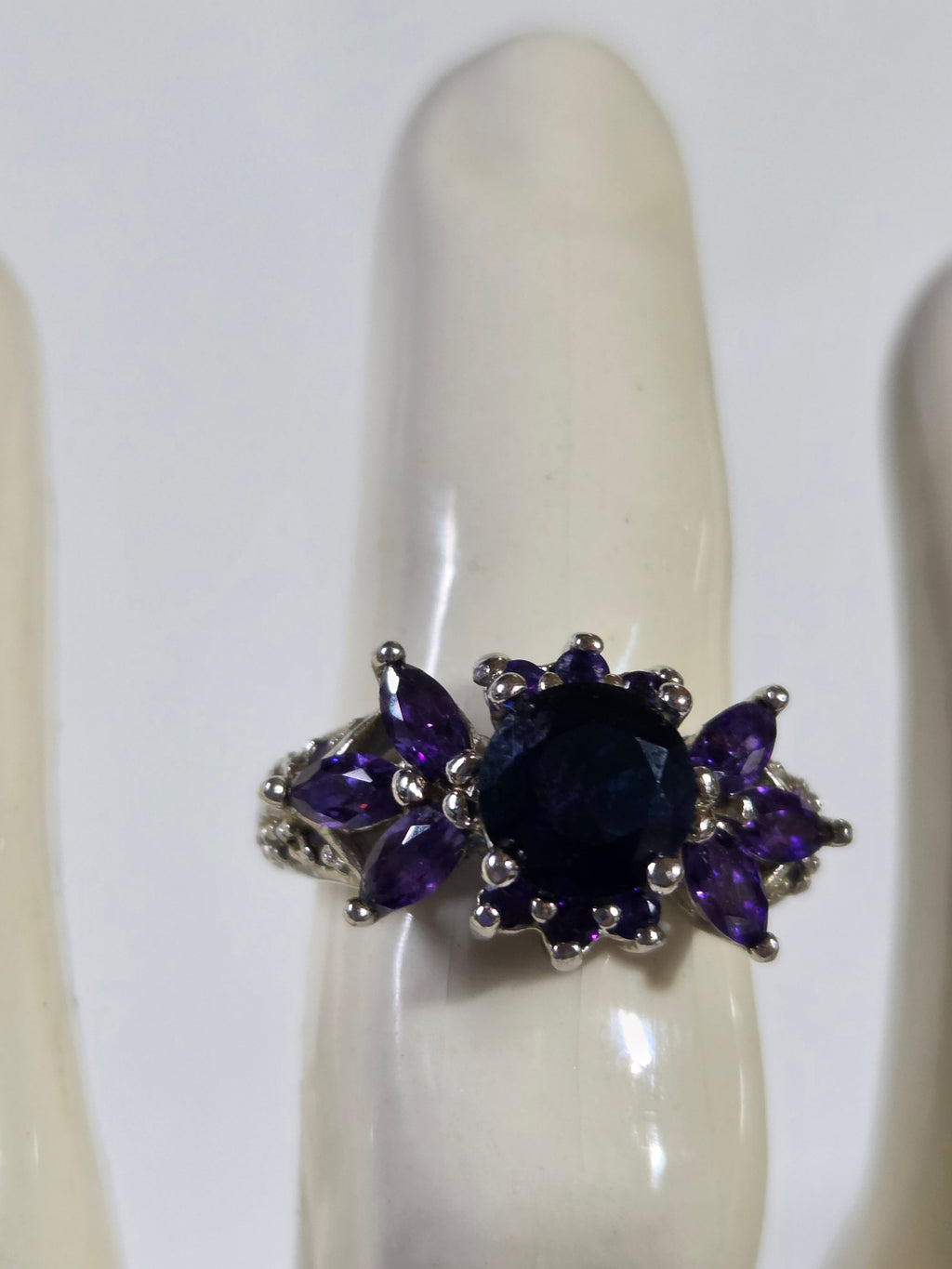 Dark Blue & Purple Starburst Cocktail Ring – Specimen 7 | Size 6 | Silver-Tone Costume Jewelry