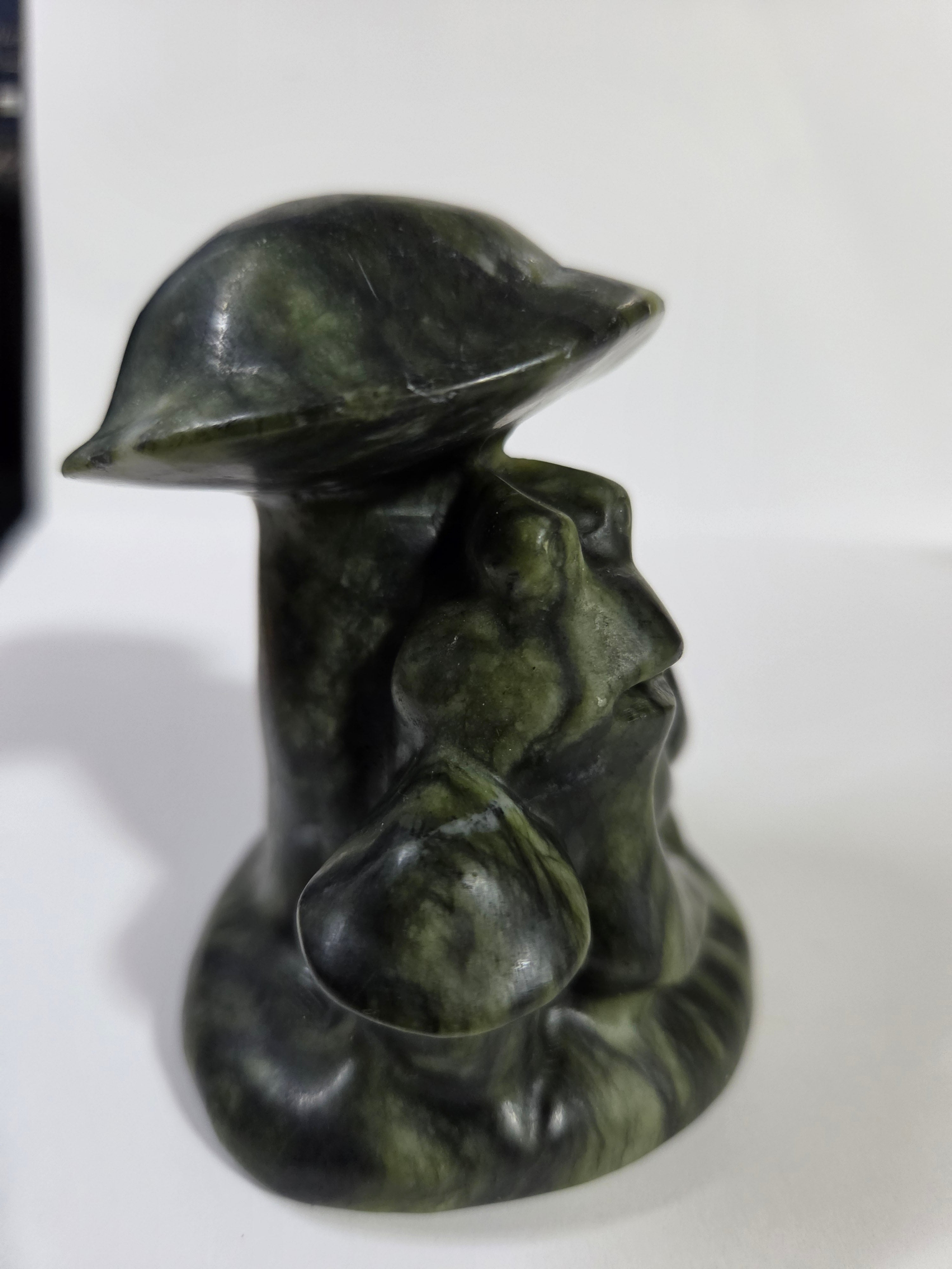Green Jade Snail and Mushroom Carving B
